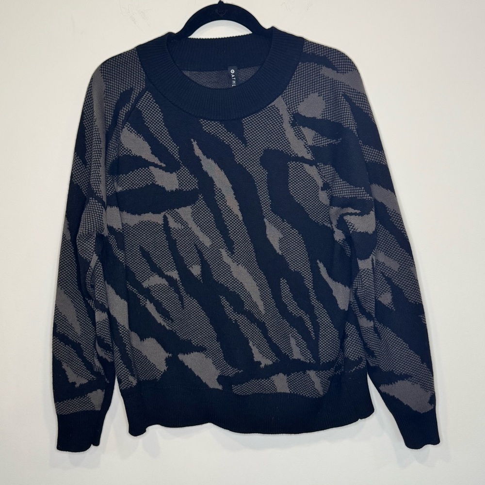 Athleta Jacquard Wool Blend Black Camo Crewneck Sweater Size M